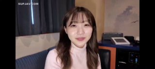 美少妇插个两下就流血 先用红萝蔔帮BB弄湿